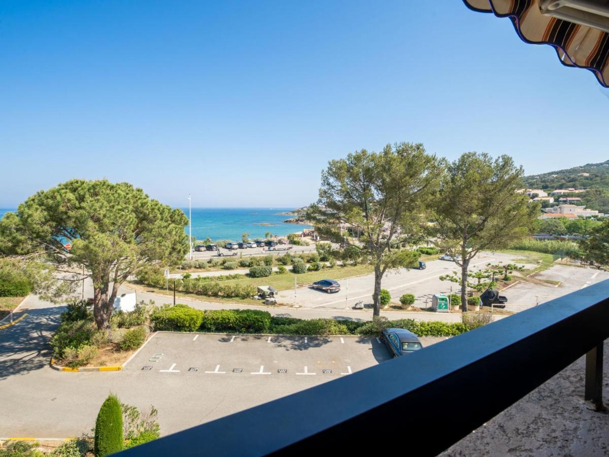 Apartment Le Domaine De La Gaillarde-15 By Interhome Ле Исамбр Екстериор снимка